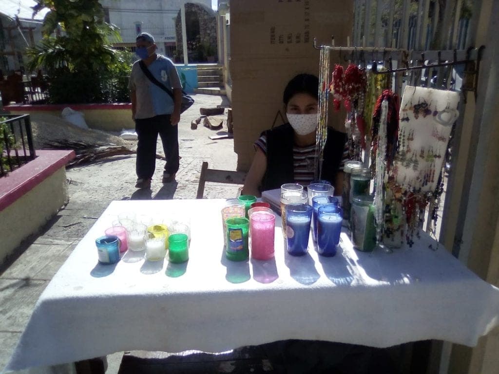 Bajas ventas guadalupanas junto a santuario en Cancún