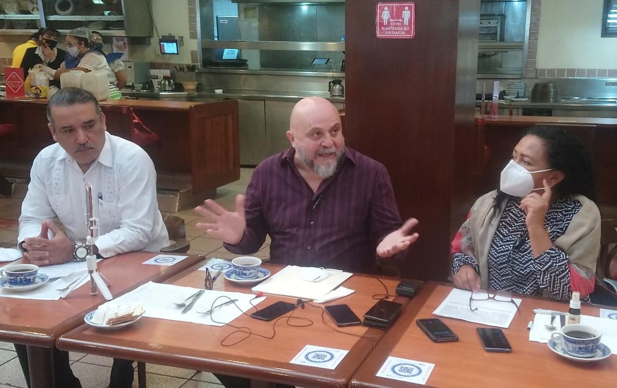 Exige “El Pelón Cervera” ser candidato de Morena para presidencia de Benito Juaréz