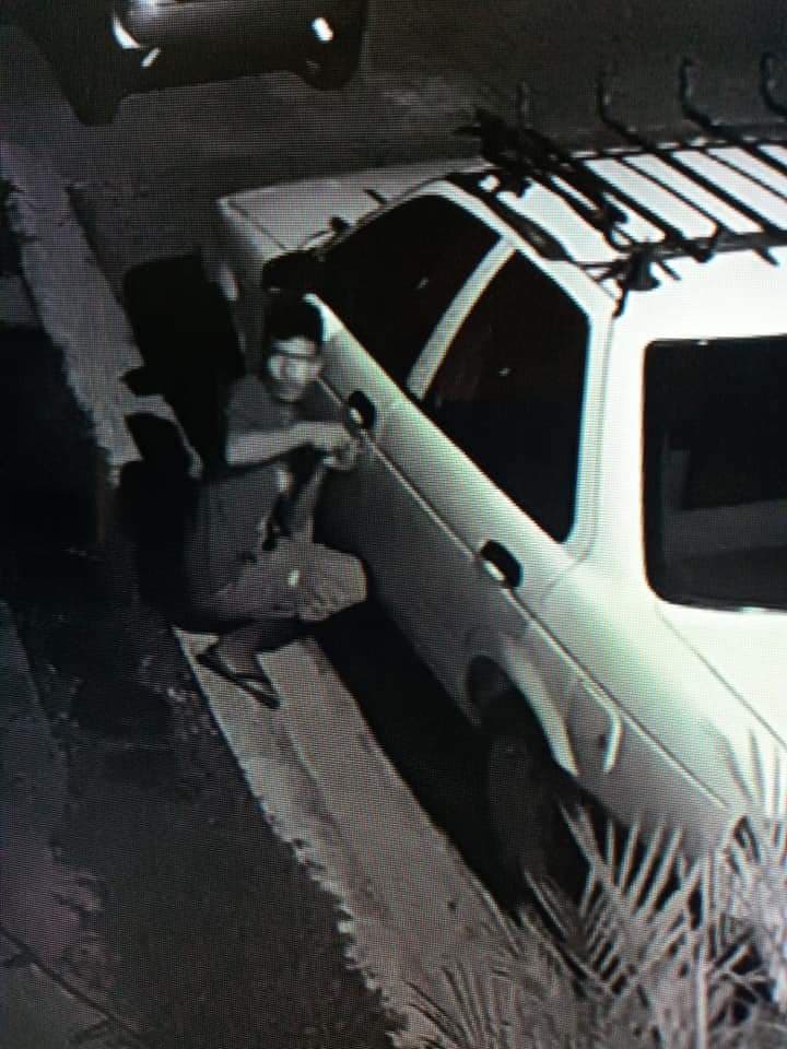 Captan en imagen a ladrón de coches en Cancún