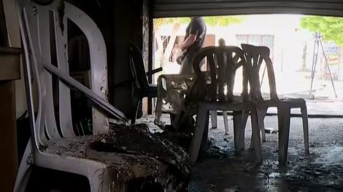 Video: Hombre incendia un local porque no quisieron venderle más cerveza, sigue prófugo