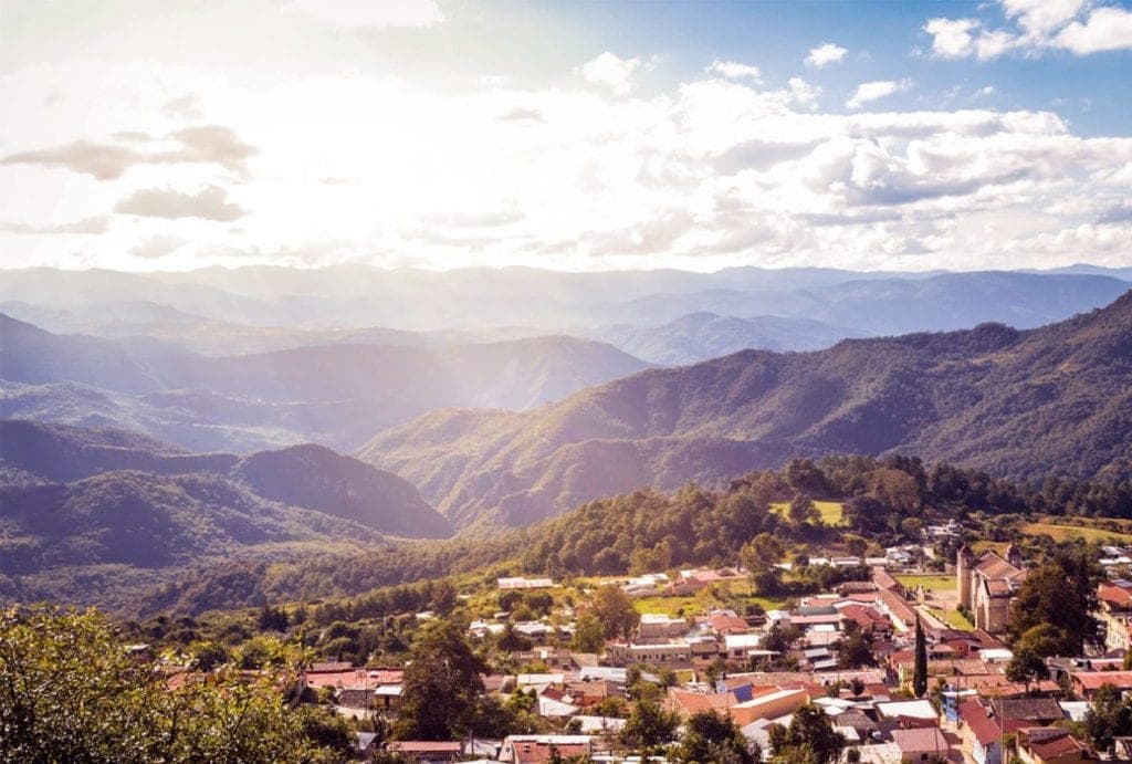 Intensifican medidas para prevenir contagios en la Sierra Norte de Oaxaca