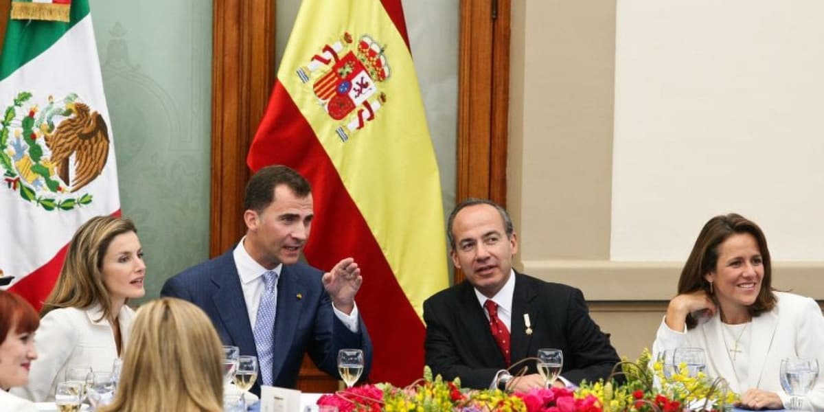 Los ataques extranjeros que los retrógrados conservadores mexicanos apoyan