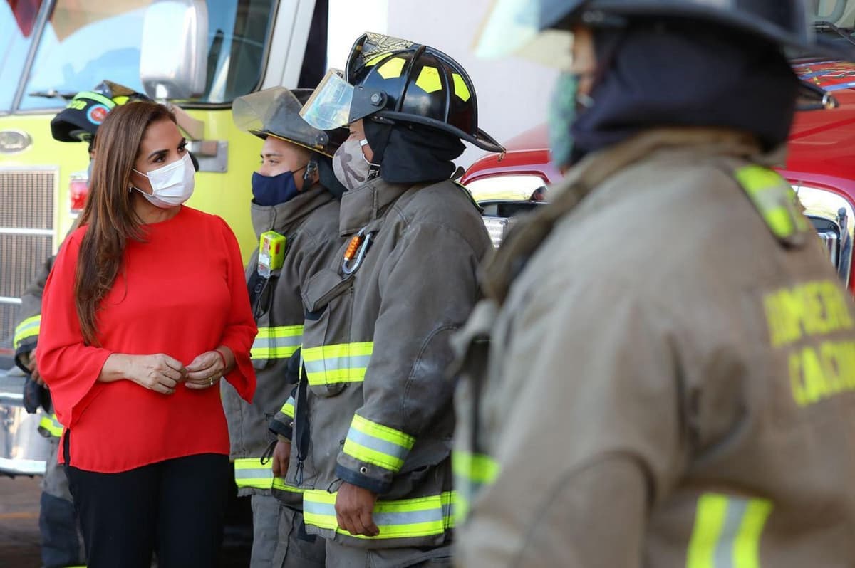 Dos nuevos carros tanques especiales para el Cuerpo de Bomberos de Cancún