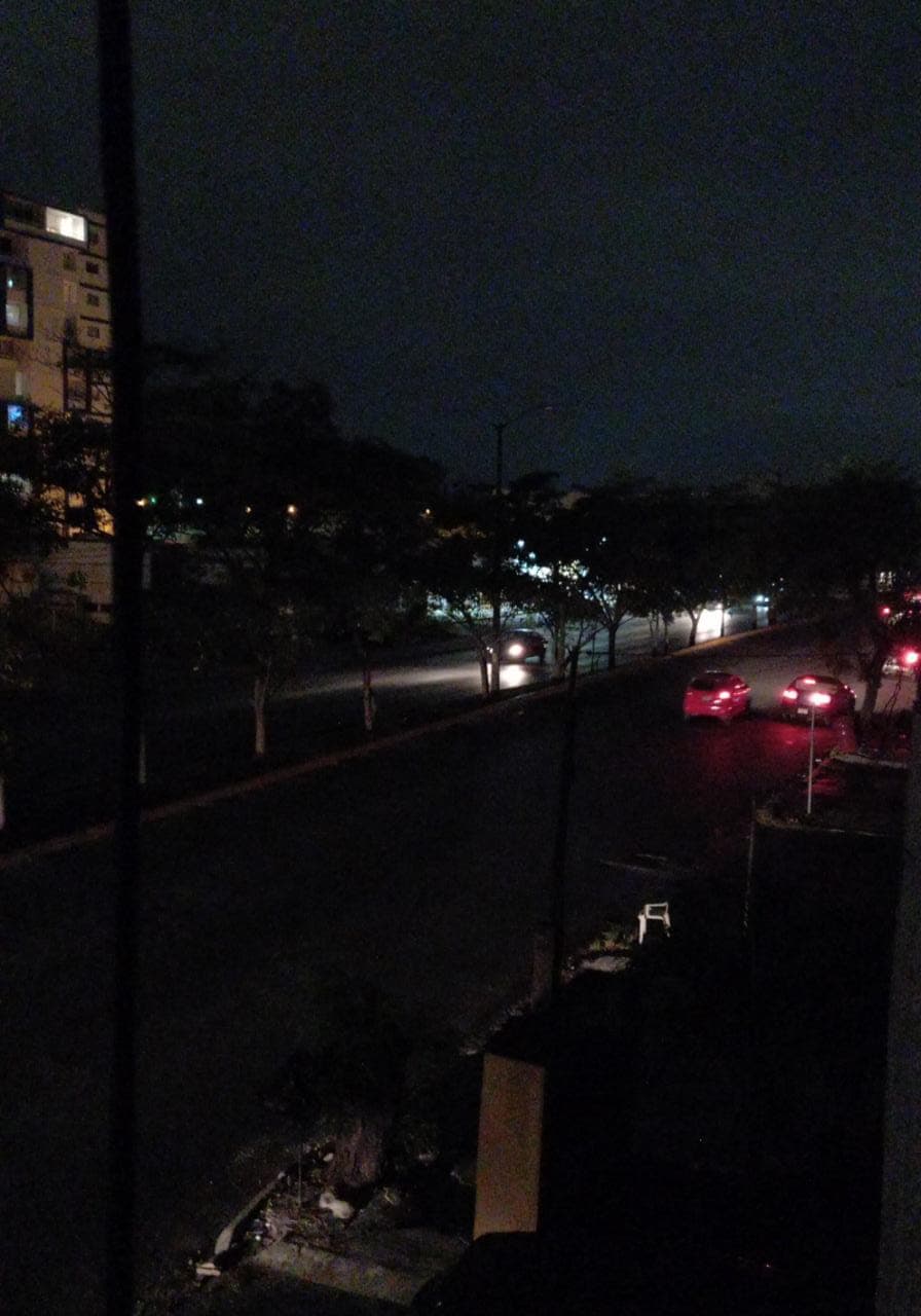 Caos por Mega Apagón que inició en el norte de México y se extendió a Quintana Roo