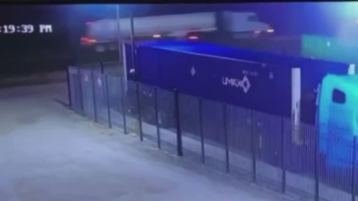 Buscan pipa con 80 migrantes; podrían estar atrapados y sin oxigeno en Texas