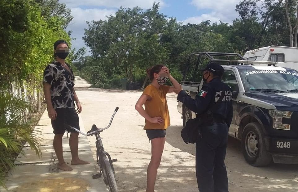 Recuperan artículos robados a turista francesa hospedada en Tulum