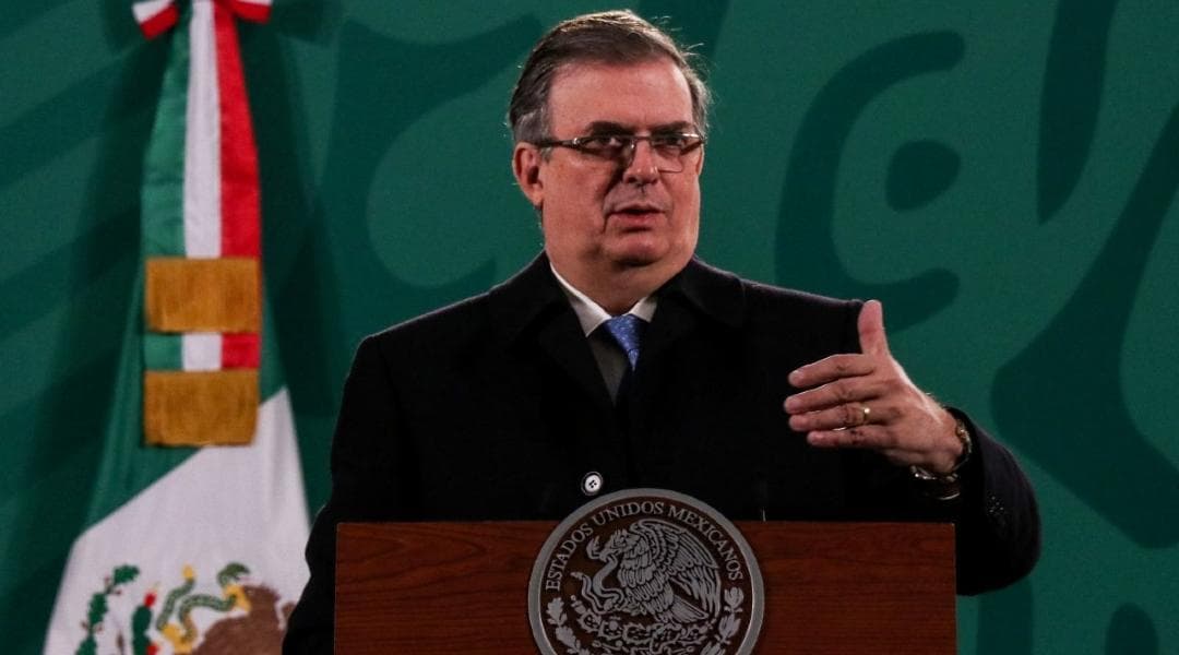 Garantiza Ebrard que pese a todo habrá vacunas de Covid-19 en México