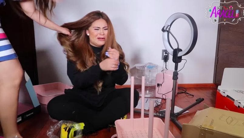 La madre de Gomita le jugó una pesada broma hasta hacerla romper en llanto