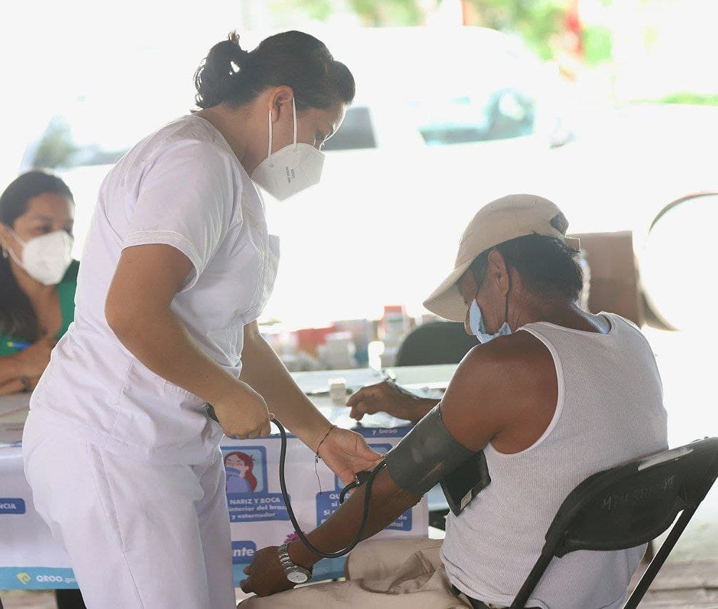 Gobierno de Puerto Morelos concreta alianzas para organizar Brigada de Salud