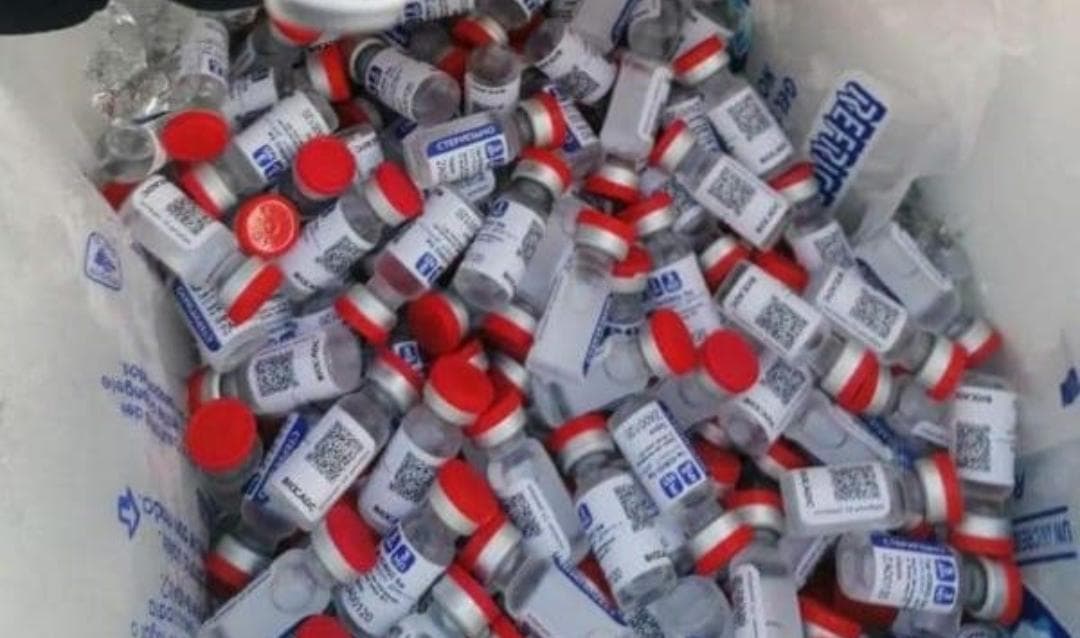 Más de mil trabajadores en Campeche recibieron vacunas falsas de Sputnik V