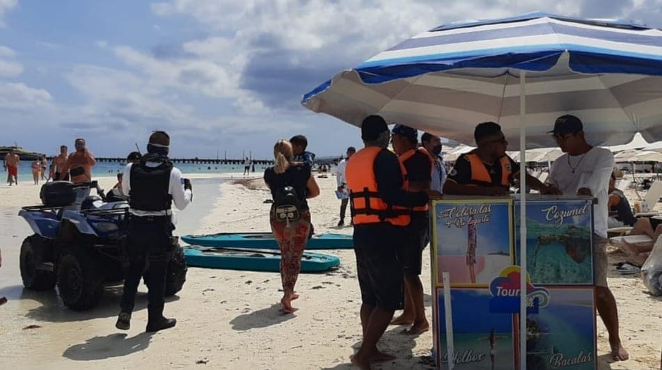 Niño de tres años se le pierde a su mamá en zona federal de Playa del Carmen