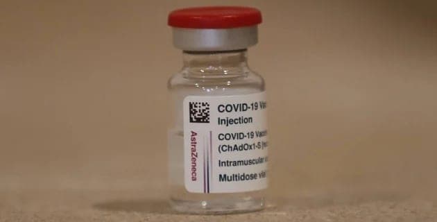 Profesora muere en España tras recibir la vacuna de AstraZeneca