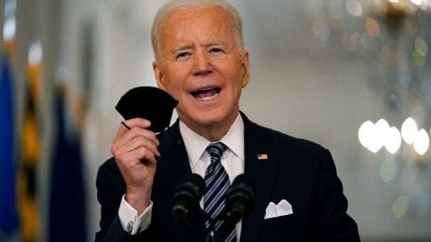 Todos los adultos en EU son elegibles para ser vacunados desde el 1 de mayo: Biden