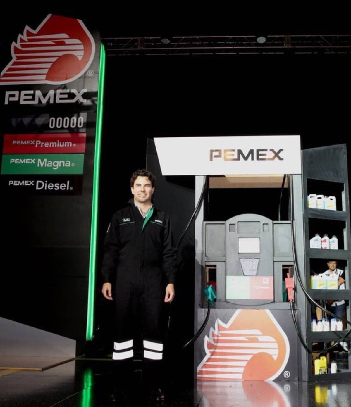 Checo Pérez demanda a Pemex por 2.8 millones de dólares