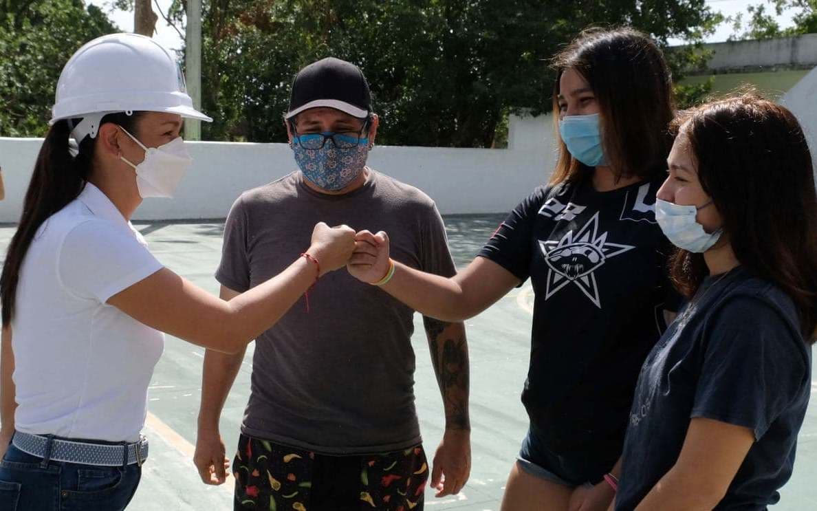 Renueva gobierno de Laura Fernández cancha de futbol rápido de Leona Vicario