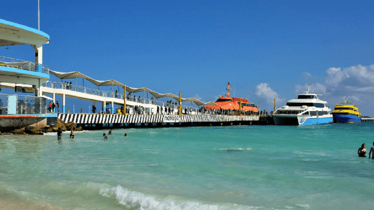 "Baja" el precio del ferry Cozumel-Playa del Carmen a 80 pesitos, pero sólo para cozumeleños