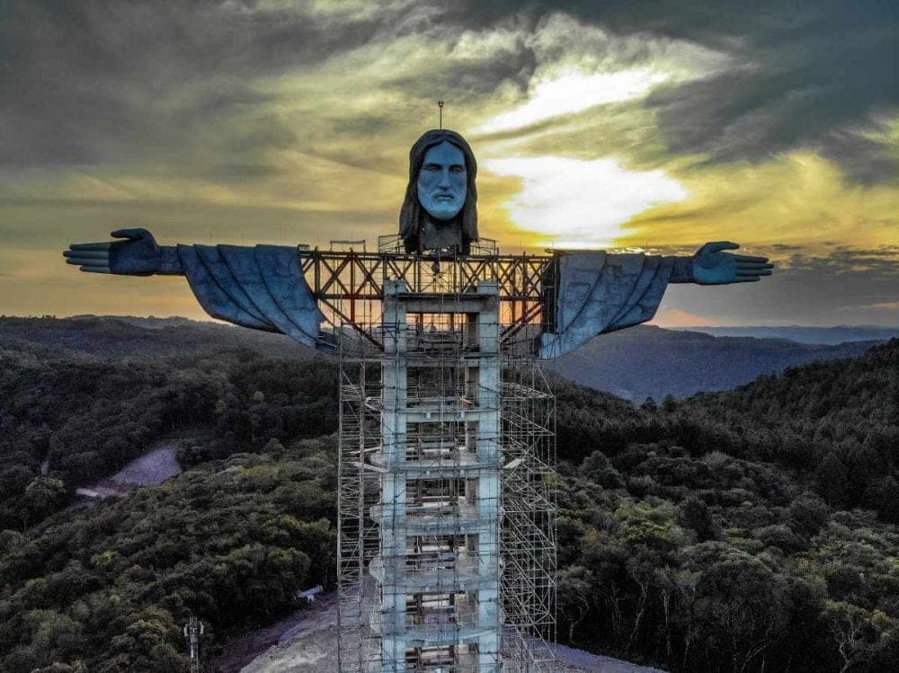 'Cristo Protector': la nueva estatua en Brasil que supera al 'Redentor de Río'