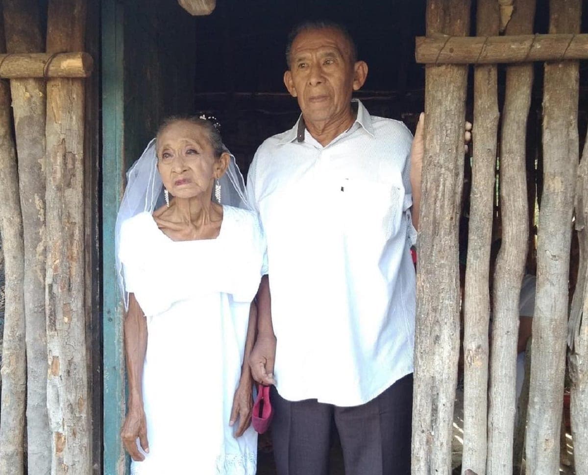 FOTOS: ¡No hay edad para el amor! Tras 30 años de relación, abuelitos yucatecos se casan