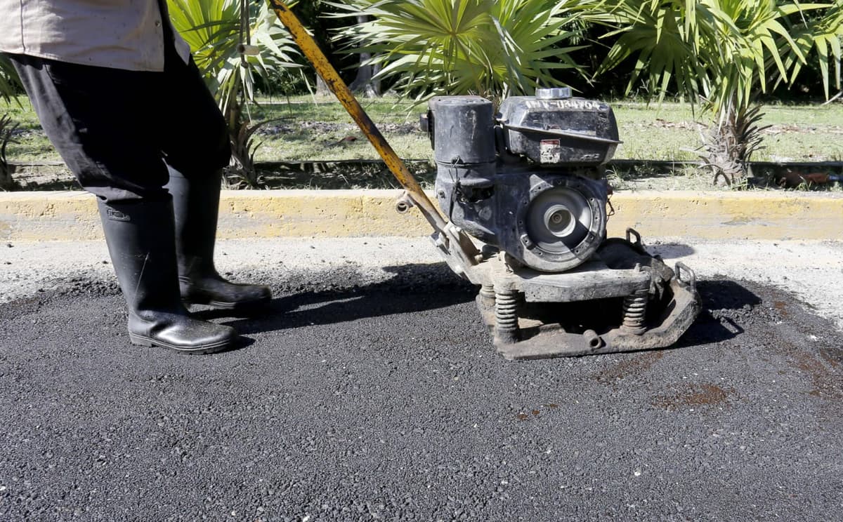 Atiende ayuntamiento de Benito Juárez vialidades en Cancún