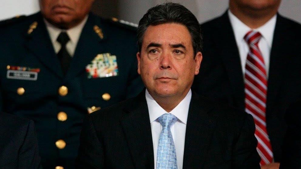 Condenan a exgobernador de Coahuila a tres años de prisión en EU