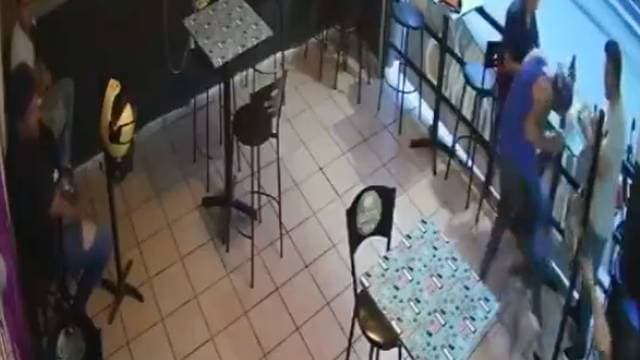 VIDEO: Ataque armado en bar Boss Wings de Jiutepec, Morelos