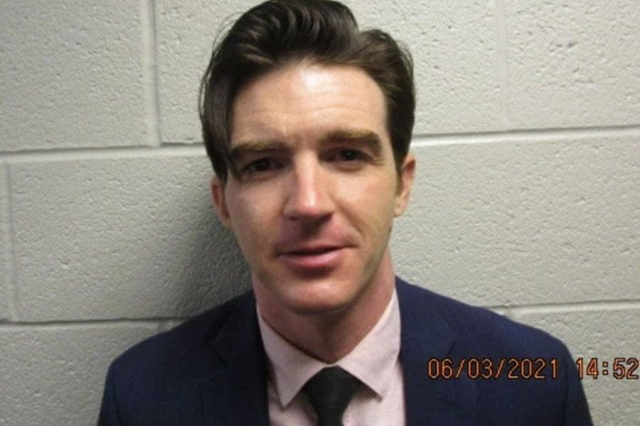 ¡A la cárcel! Drake Bell se declara culpable de delitos contra menor de edad