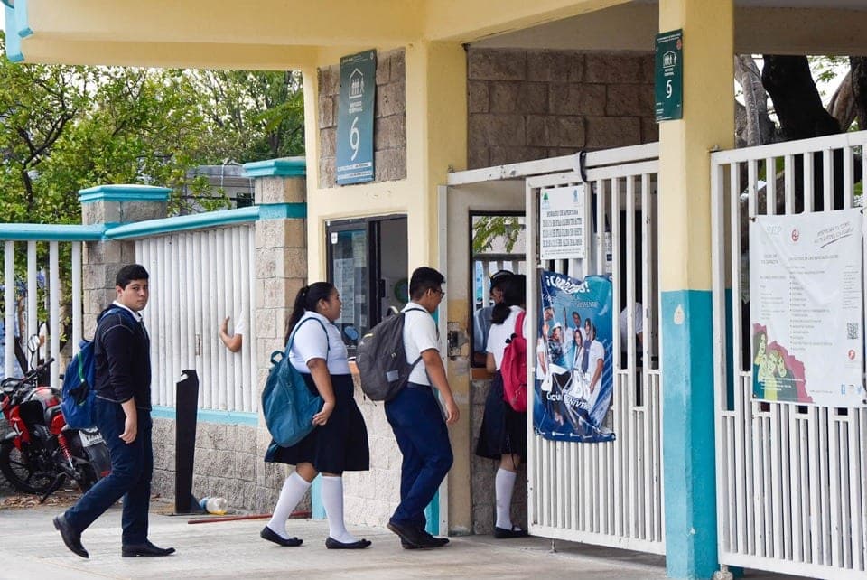 La mayoría de los padres y madres de Quintana Roo están de acuerdo con regreso a clases presenciales