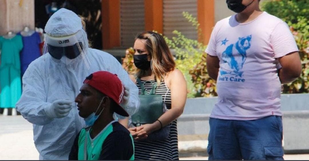 Vacunados, 40% de mexicanos mayores de edad; se han reducido muertes