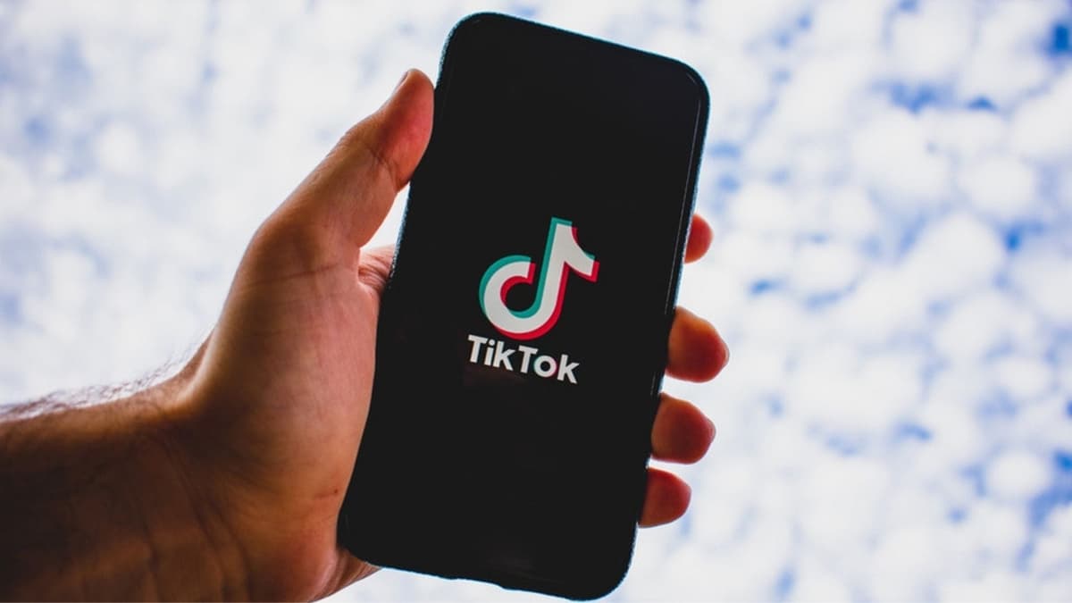 TikTok lanza un programa piloto para conseguir empleo en la app