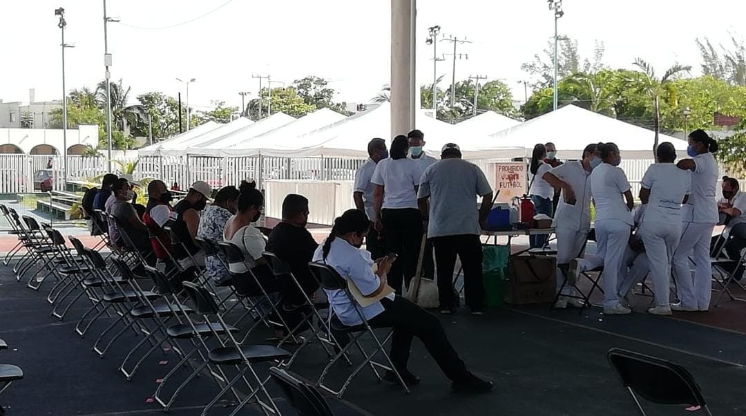 Se extiende hasta hoy jueves la vacunación para los de 30 en Cancún