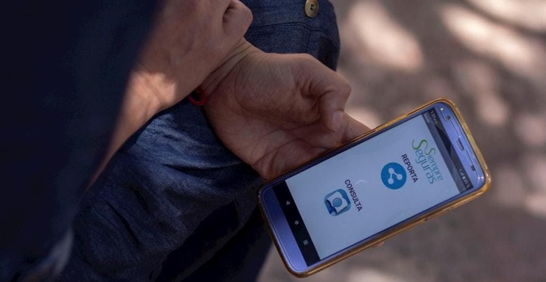 Alertan por aumento en el uso de app que espía a mujeres