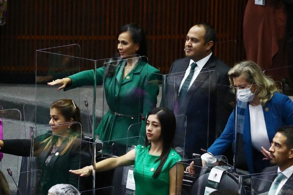 Ratifica Laura Fernández desde la Cámara de Diputados su compromiso con el turismo y con Quintana Roo