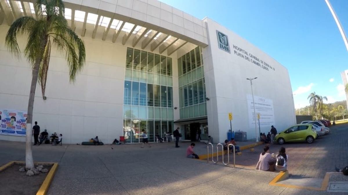 ¡INHUMANA! Directora del IMSS Playa del Carmen quiere sacar a paciente sin alta y sin que pueda caminar