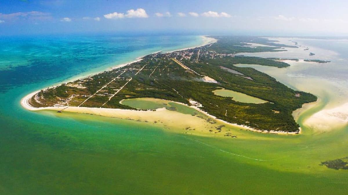 ¡La isla se levanta! Holbox ya cuenta con agua potable y logra ocupación del 50%