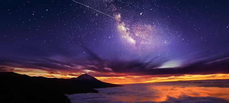 VIDEO: Cúmulo de meteoritos cae sobre volcán de Hawái