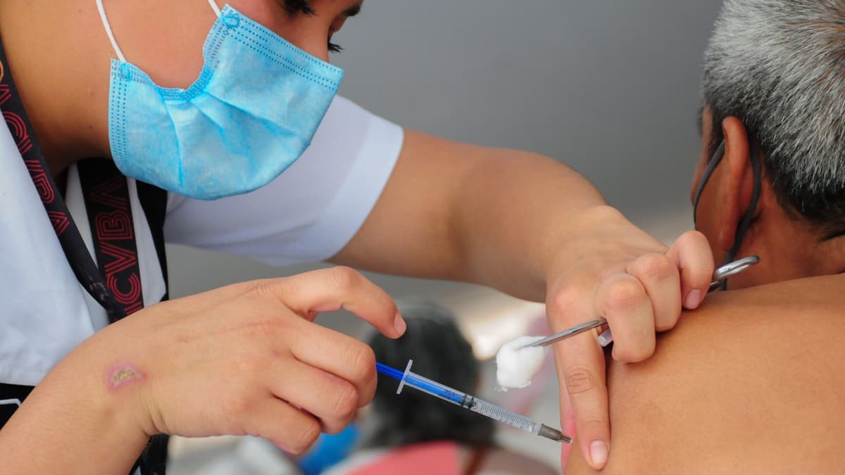 Autoriza Turquía una cuarta dosis de Sinovac en mayores de 60 años