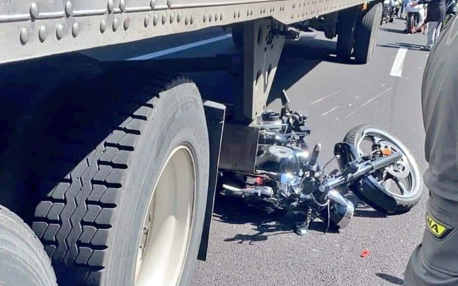 Viajaban a 250 km/h y echando carreritas motociclistas del accidente en la México-Cuernavaca