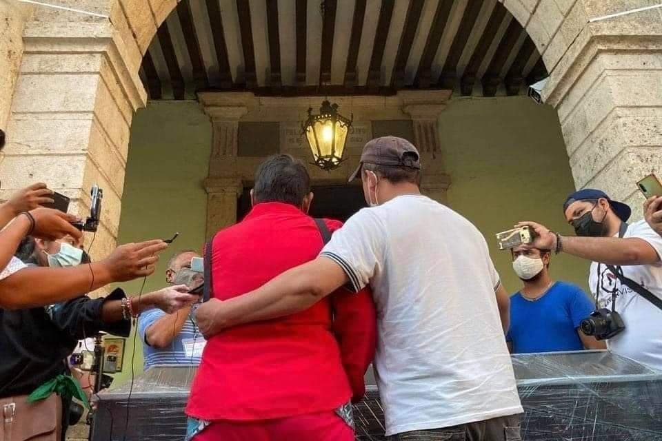 EL DEL VIDEO NO ES MI HIJO: Madre de José Eduardo Ravelo, asesinado por policías de Mérida