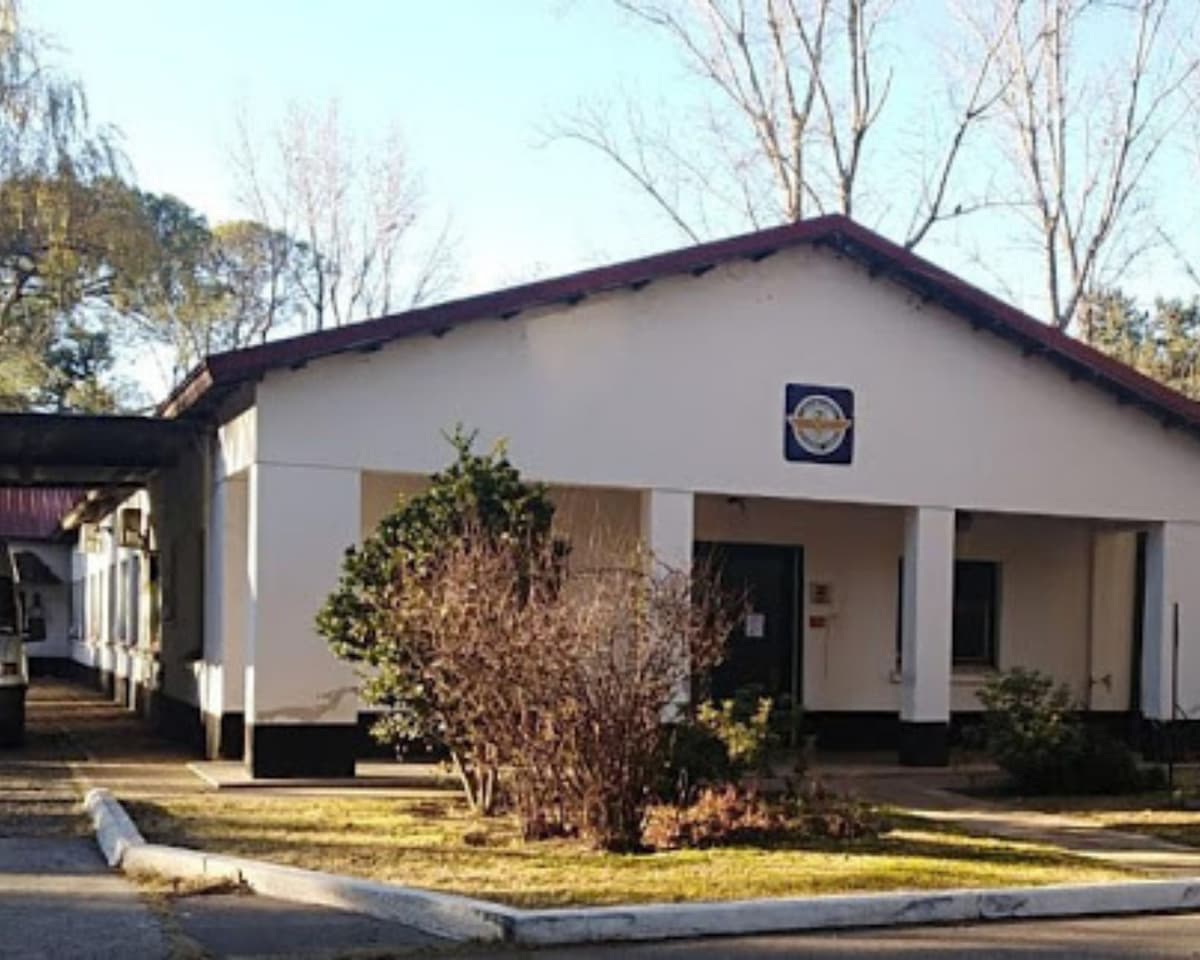 Se va de vacaciones, vuelve como mujer trans al trabajo, la rechazaron