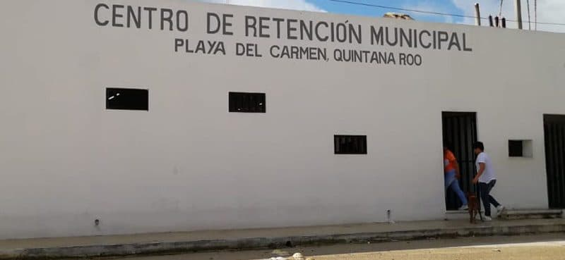 Se fugan tres reos de la cárcel de Playa del Carmen