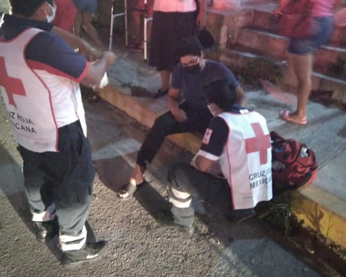 Funcionarias de Tránsito generan accidente vehicular en Isla Mujeres