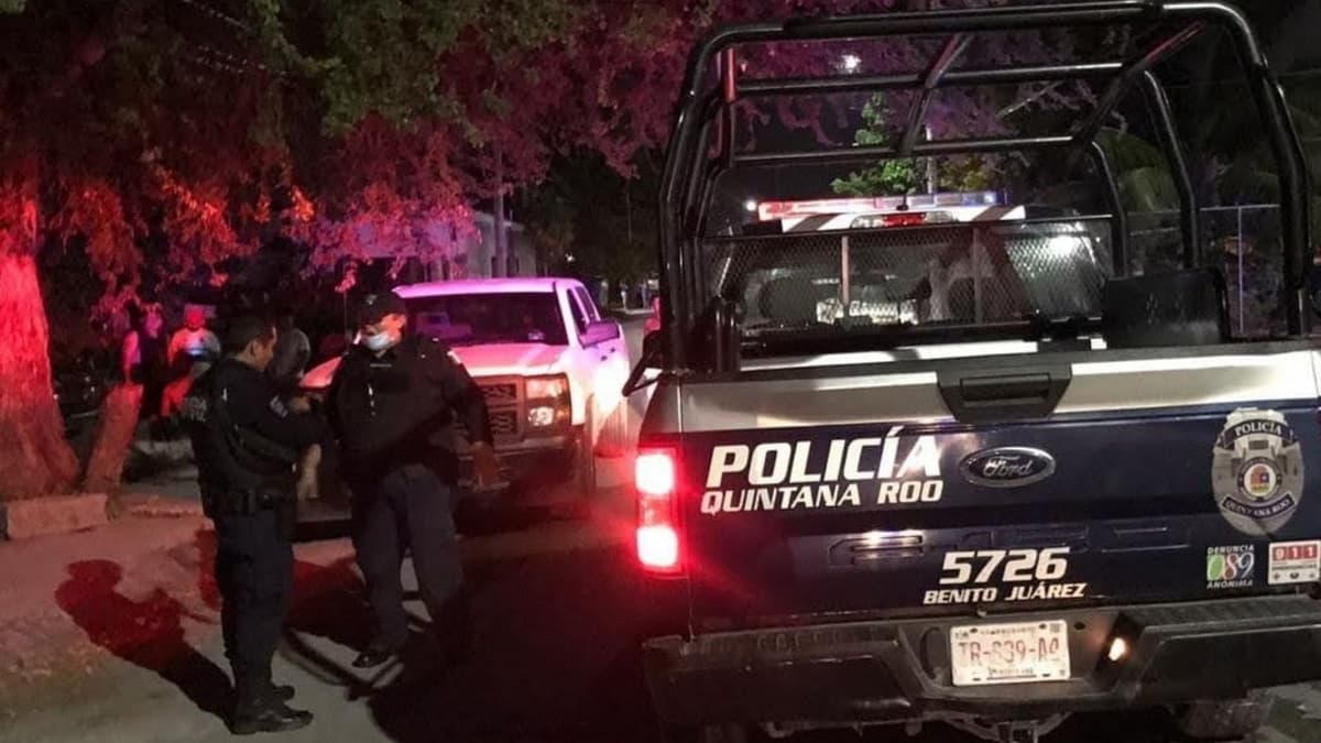 Ejecutan a dos personas por presunto ajuste de cuentas en Cancún