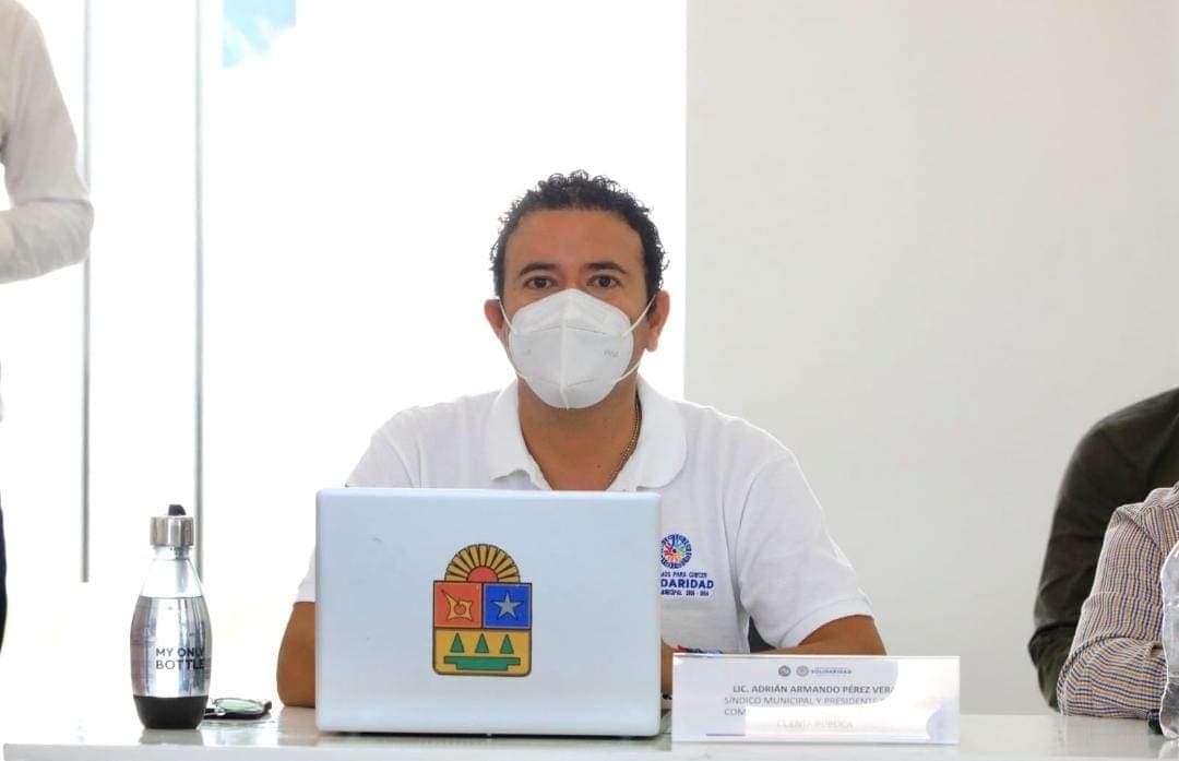 Presenta Adrián Pérez Vera al equipo de la Sindicatura de Solidaridad