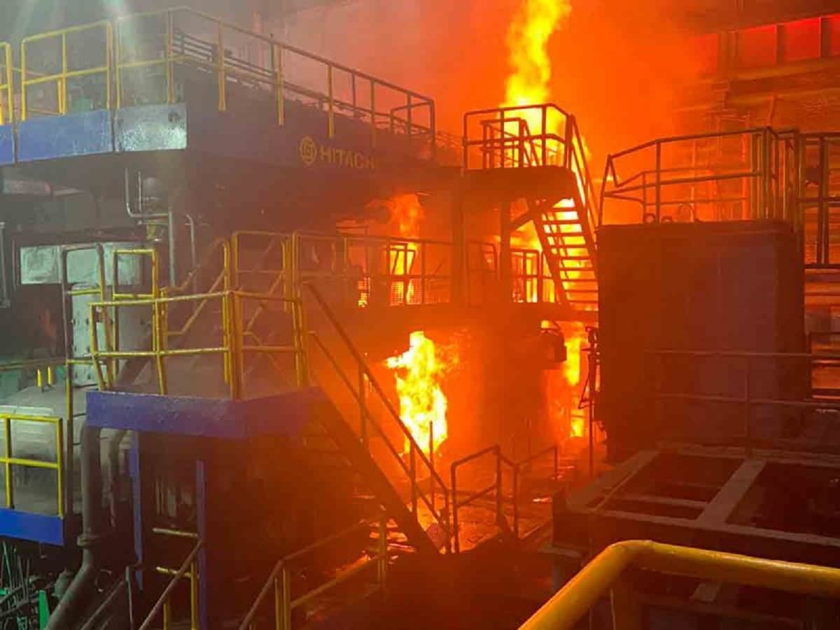 Explosión en Altos Hornos deja al menos 11 heridos en Monclova, Coahuila