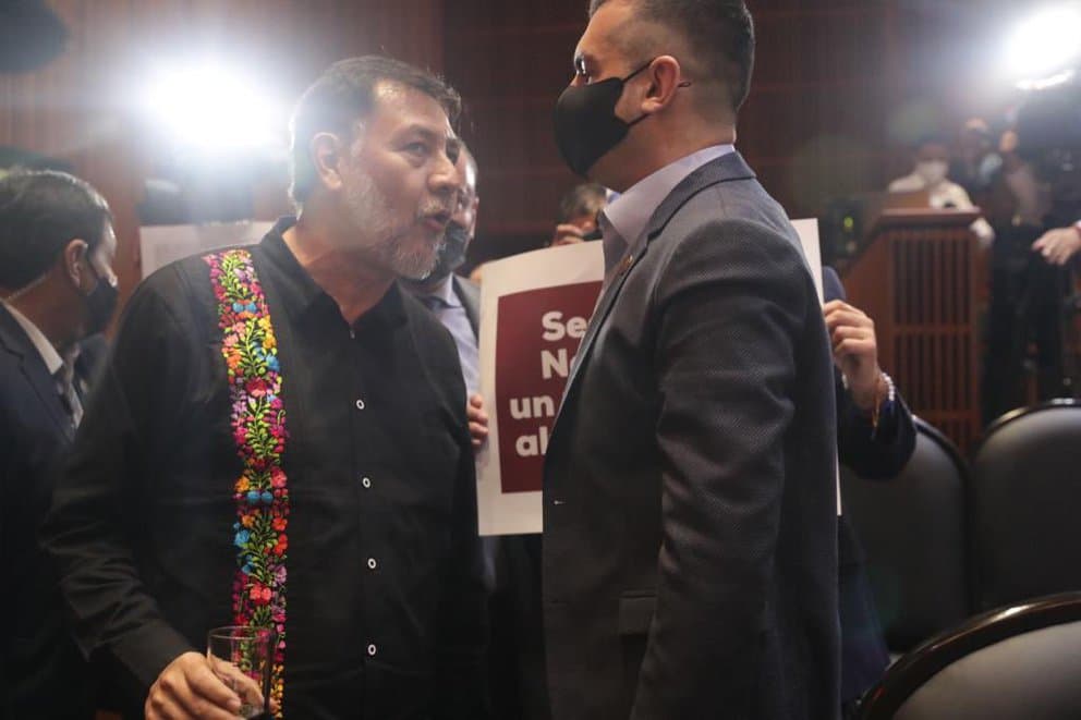 “Te parto la m*dre”: Fernández Noroña amenaza a Jorge Triana, casi llegan a los golpes