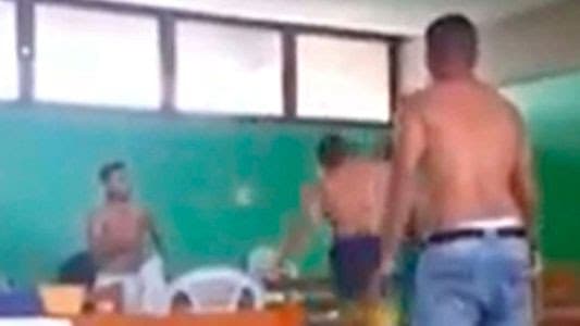 VIDEO: Una discusión por una bolsa de harina terminó con un futbolista apuñalado
