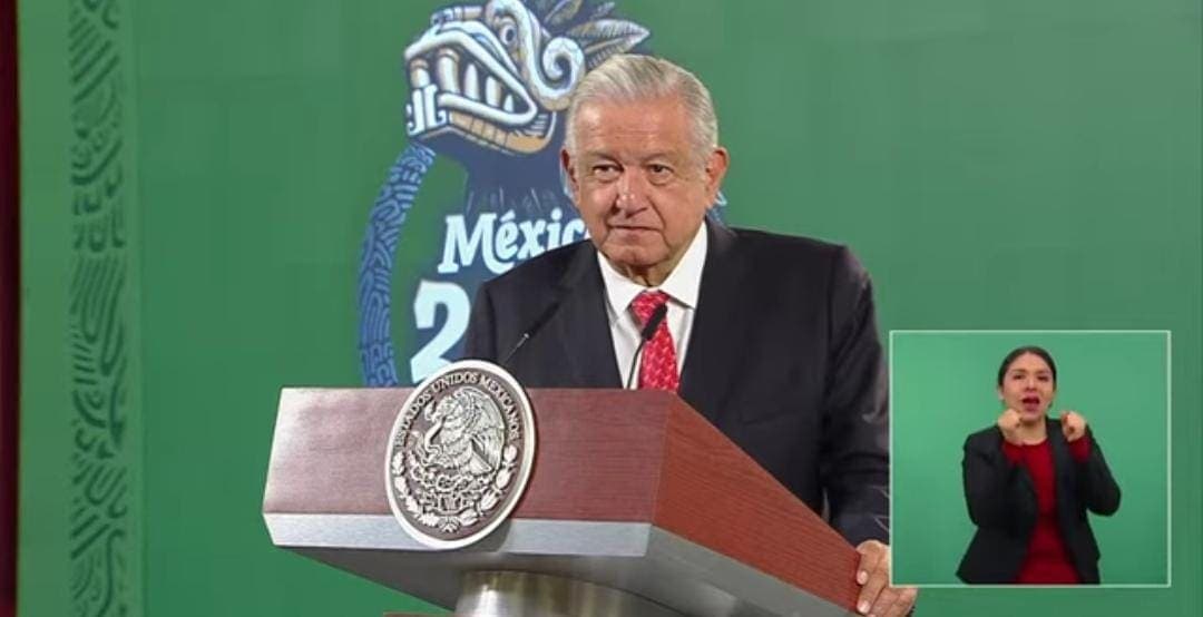 Critica AMLO a la OMS; la califica de ineficaz por no aprobar vacunas