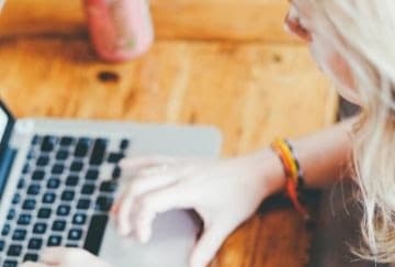 ¿Cómo consultar y tramitar la CURP en línea?