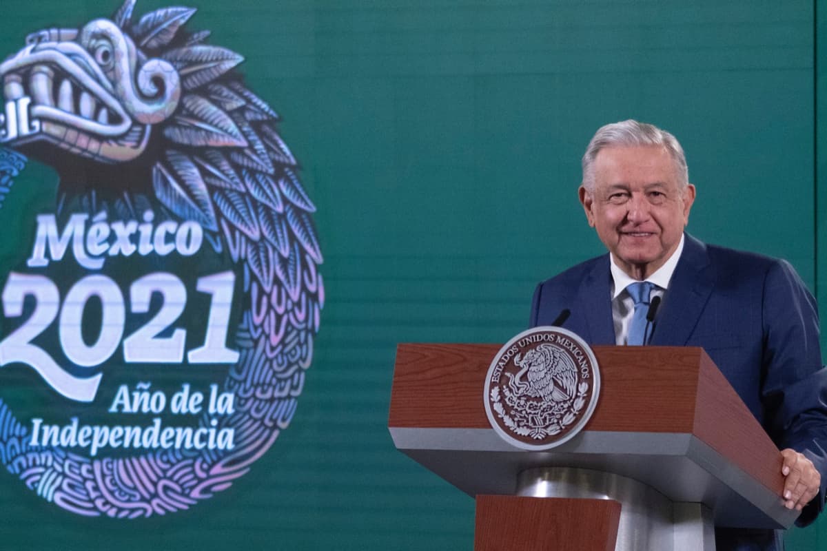 AMLO busca un acuerdo con empresarios para que aprueben el aumento salarial