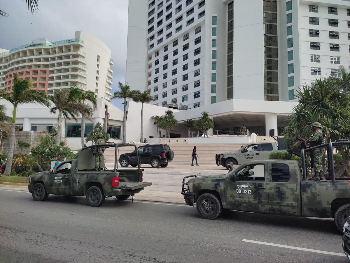 Caen narcomenudistas en fuerte operativo en la Zona Hotelera de Cancún